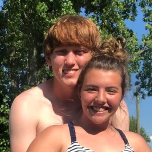 Meet your Posher, Carrie